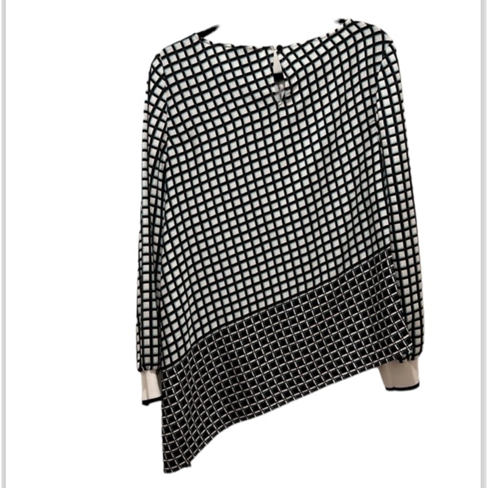 ST. JOHN Tunic Top Blouse 95% silk Asymmetrical medium - Picture 5 of 9